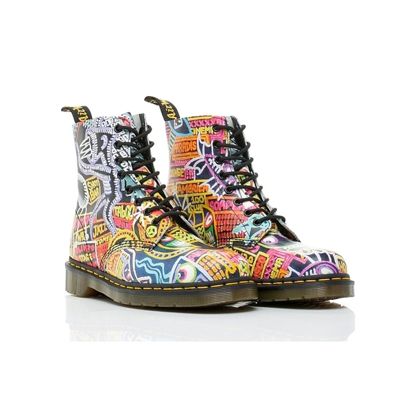 RARE Dr Martens x Mark Wigan 1460 Neon Bright Comic Book Graphic Limited… - Picture 13 of 13